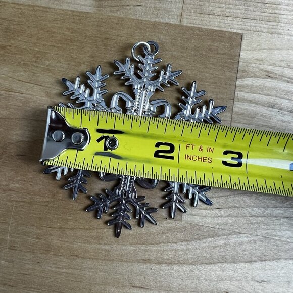 Vintage 2005 Metropolitan Museum of Art MMA Set Silver Plated Snowflake Ornament - Picture 8 of 8